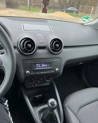Audi A1 cena 33400 przebieg: 81000, rok produkcji 2013 z Sosnowiec małe 22